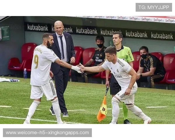 曼联或用教练做筹码完成多笔交易